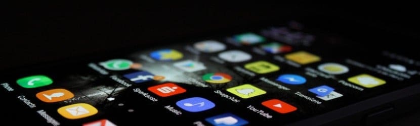 Stand Out from the Crowd with Social Media Graphics