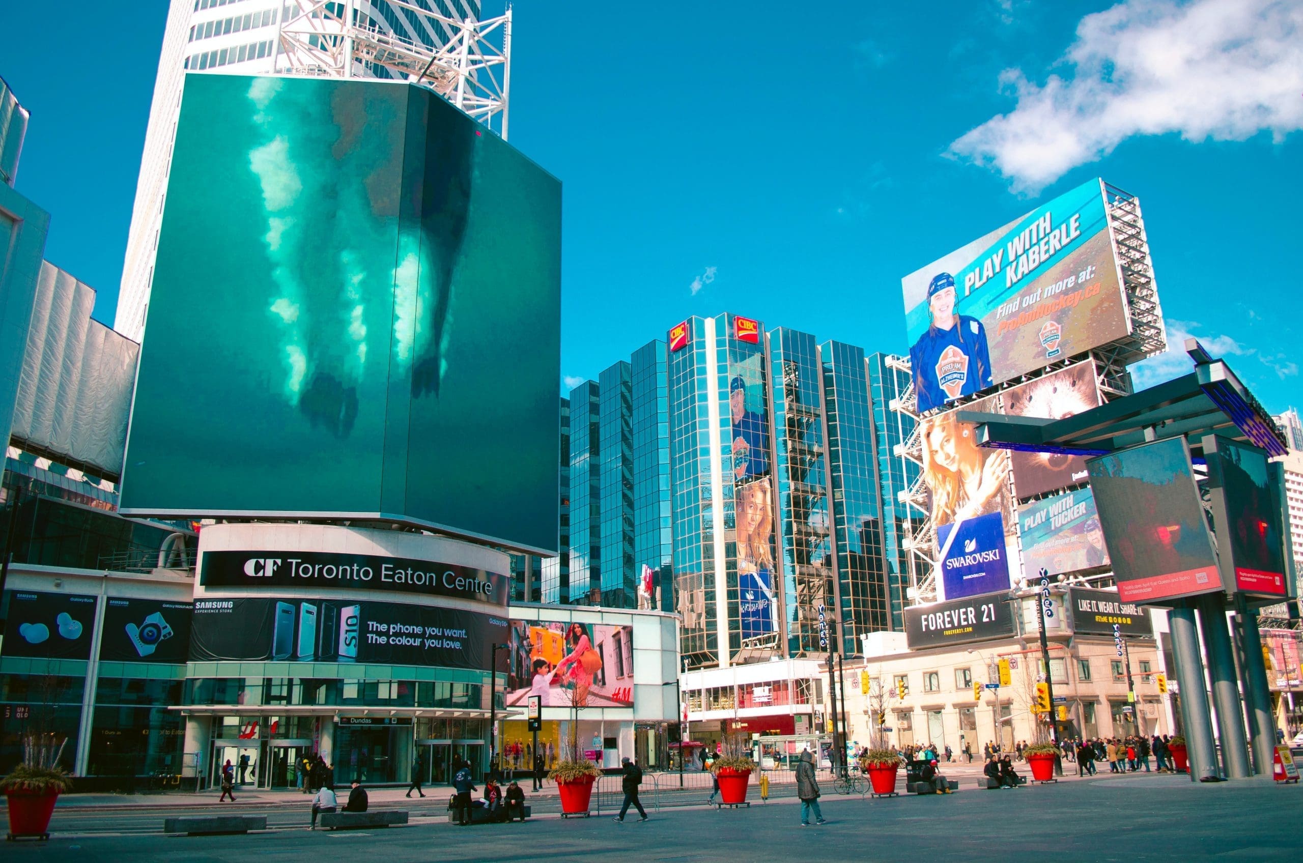 Outsmart the Competition with an Outdoor Marketing Company