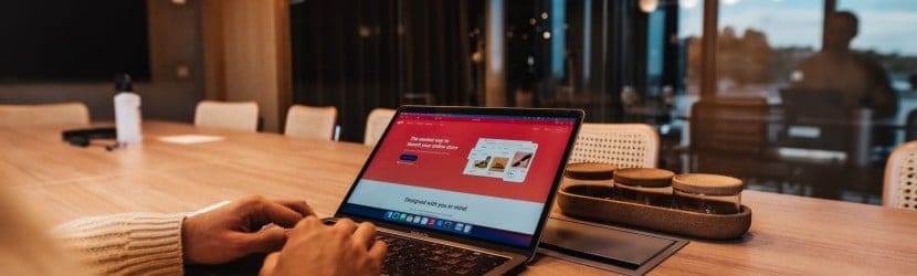 Let Small Businesses Shine Online with the Best Hosting