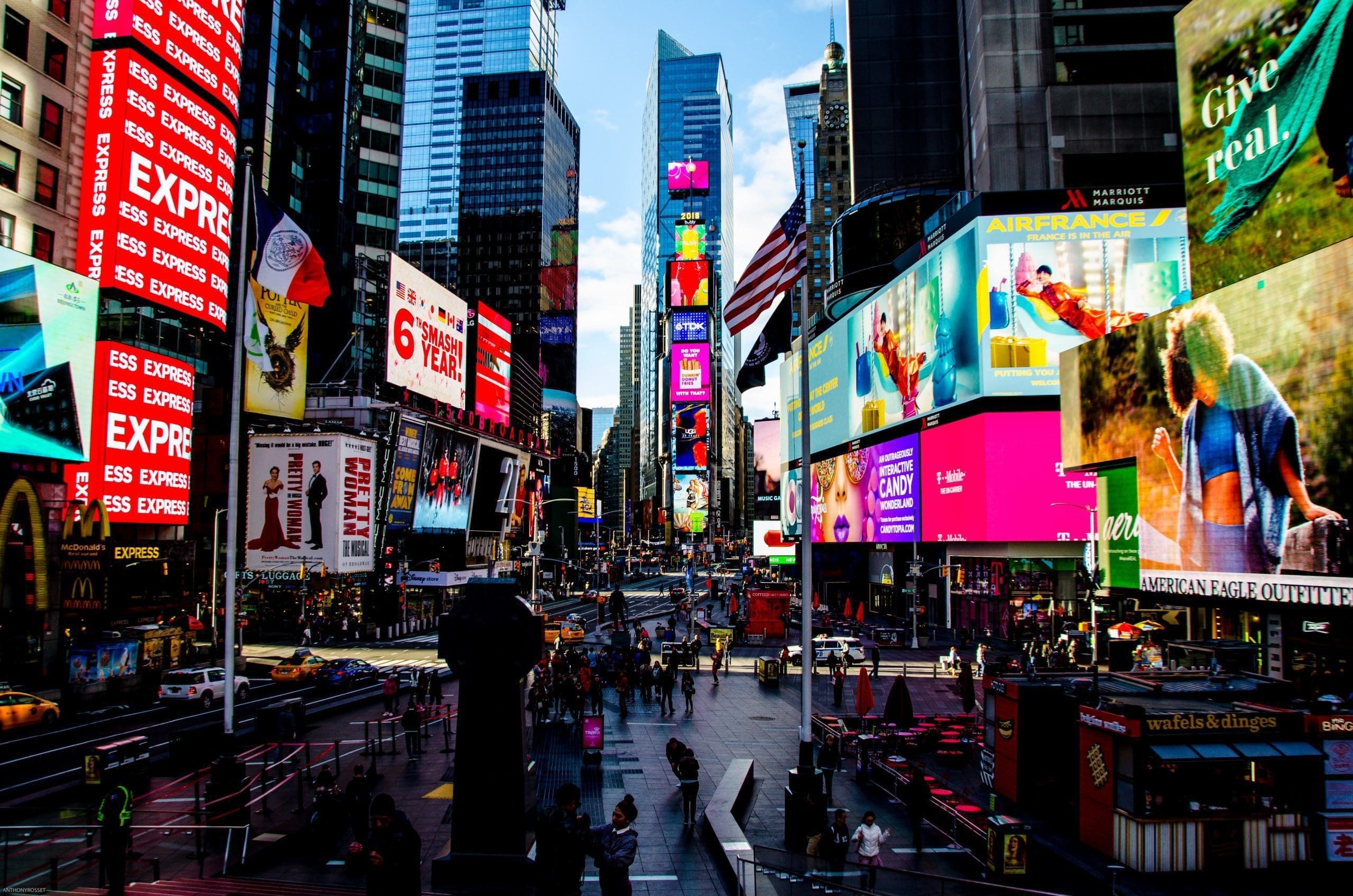 Promote Your Business Easily and Effectively with Professional Ads