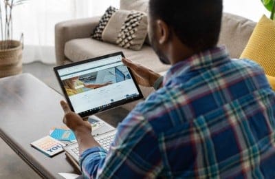 Target Your Ideal Customers with LinkedIn Ads