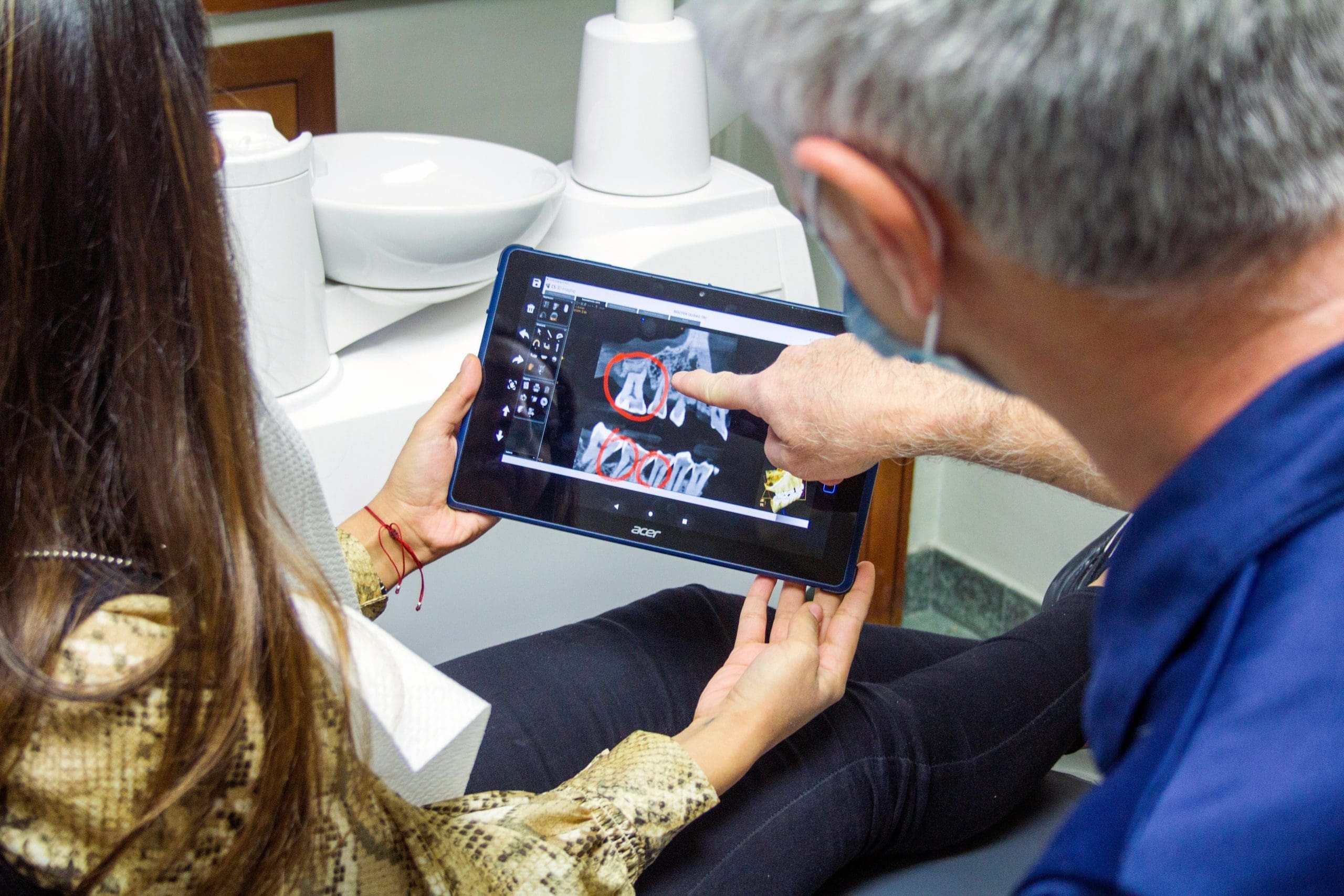 Top Cosmetic Dentistry Marketing Strategies to Outshine Competitors