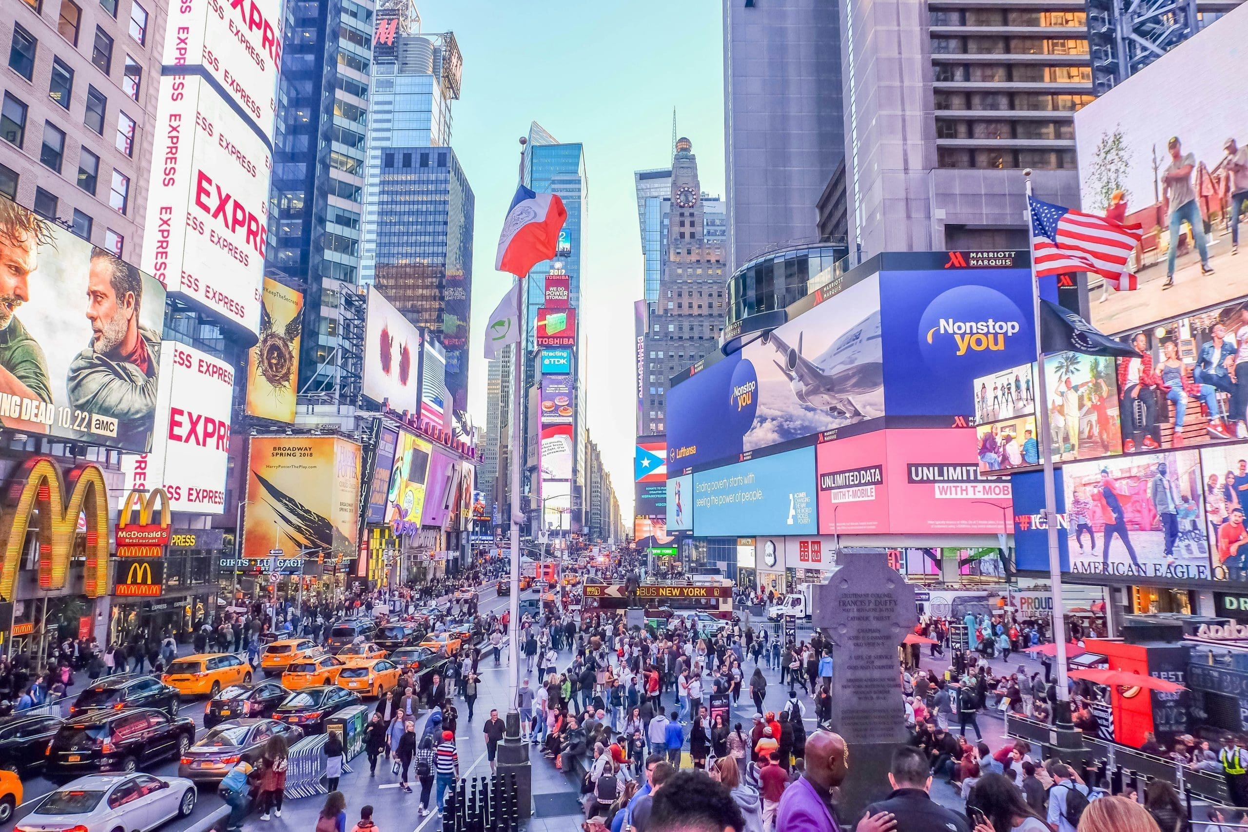 Boosting Conversions with Subliminal Messaging Strategies